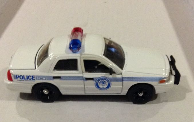 Crown Victoria Ford Patrulla Miami Florida - Jada Toys toy car collectible - Main Image 2