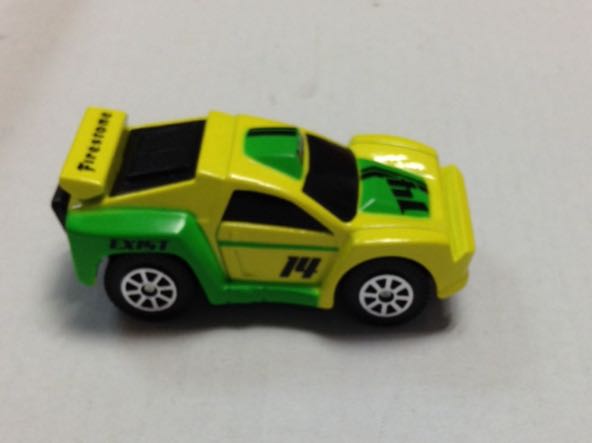 Carro Para Rally Verde Amarillo Maisto - Maisto toy car collectible - Main Image 2