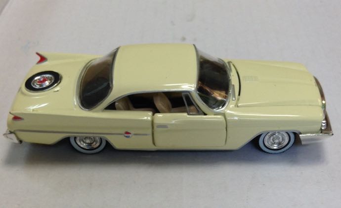 Chrysler 300 F 1960 - Cast Line Inc toy car collectible - Main Image 2
