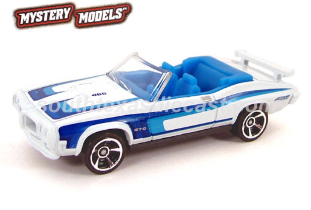 Hot Wheels 1970 Pontiac GTO Convertible - Mystery Models toy car collectible - Main Image 2