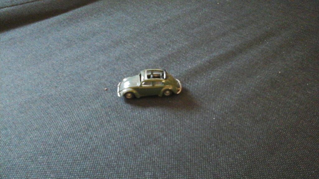 Praline Faltdach dreckgrün  toy car collectible - Main Image 1