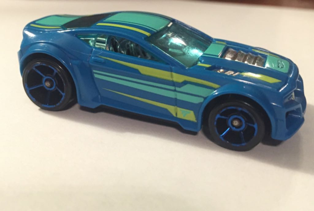 Hot Wheels Torque Twister - Mystery Models toy car collectible - Main Image 2