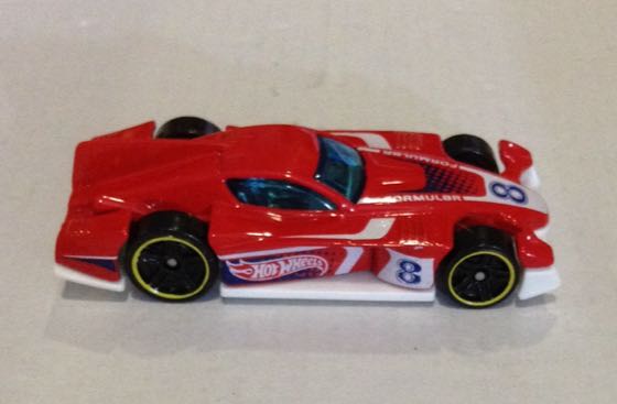 Formul8r - Hot Wheels toy car collectible - Main Image 2