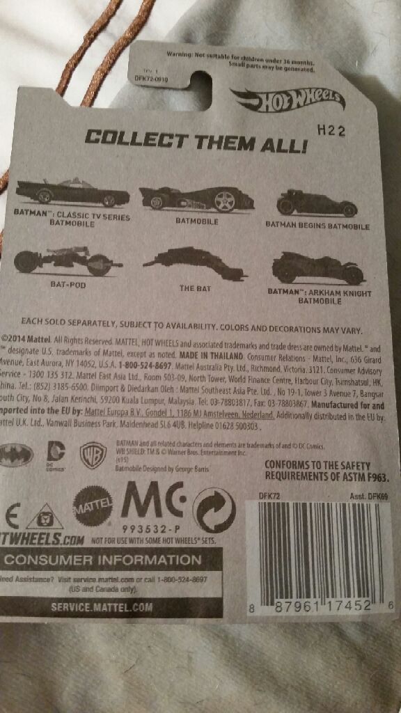 BATMAN : ARKHAM KNIGHT BATMOBILE - Batman Arkham Knight toy car collectible - Main Image 2