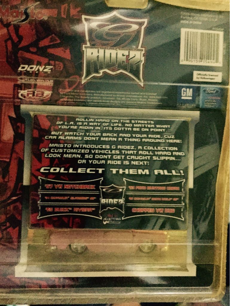 1967 VW Notchback - G Ridez toy car collectible - Main Image 2