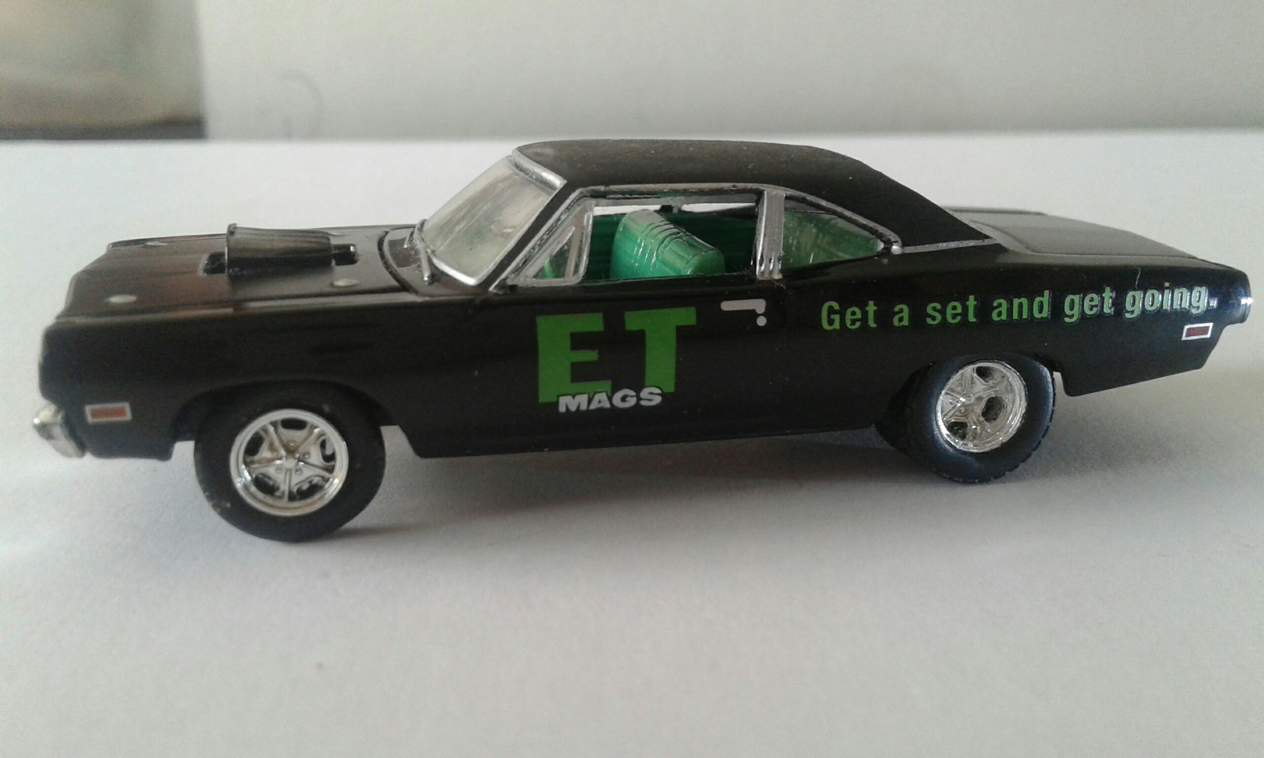 1969 Plymouth Road Runner - M2 Auto-Wheels toy car collectible - Main Image 2