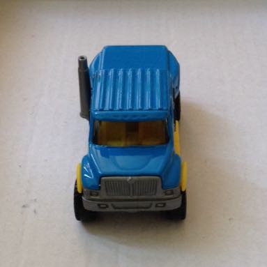 International CXT (Loose) - Matchbox toy car collectible - Main Image 1