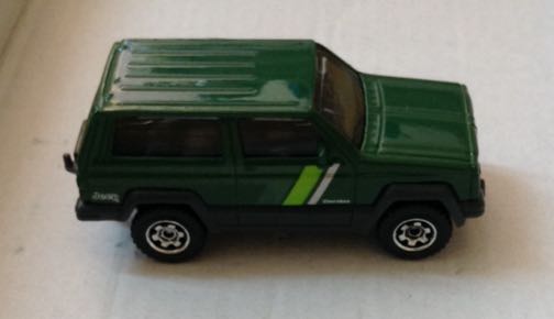 Jeep Cherokee Verde Oscuro - Matchbox toy car collectible - Main Image 2