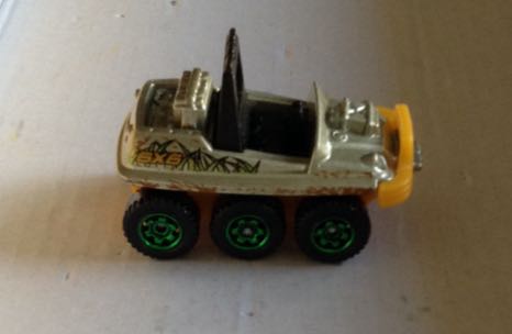 Horuga ATV 6x6 - Matchbox toy car collectible - Main Image 2
