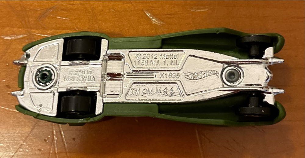 Convertible TM GM - Hot Wheels toy car collectible - Main Image 4