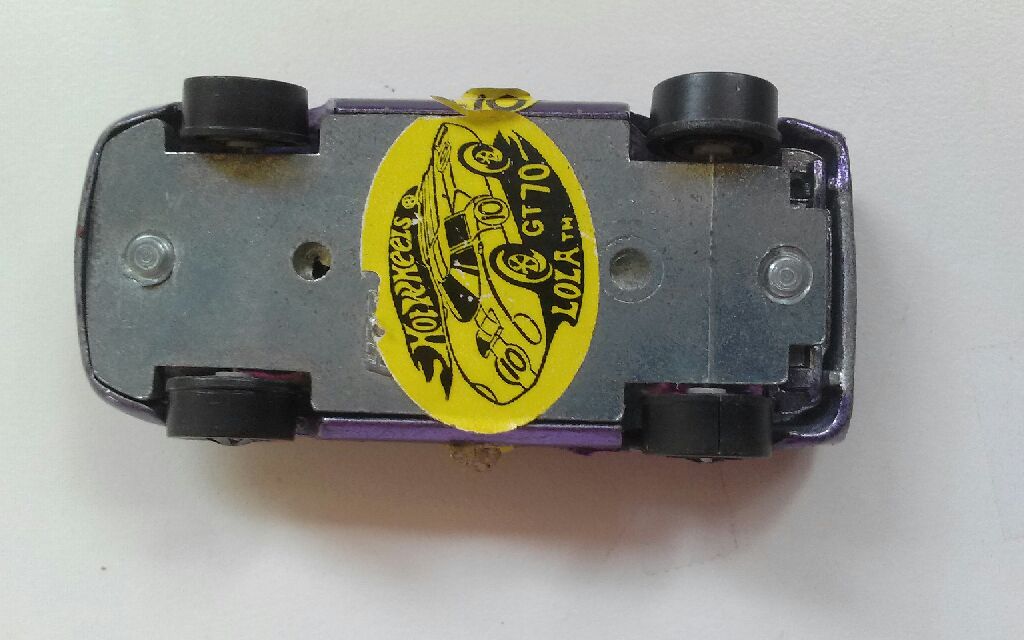 Lola GT 70 purple #10 85 ok  toy car collectible - Main Image 2