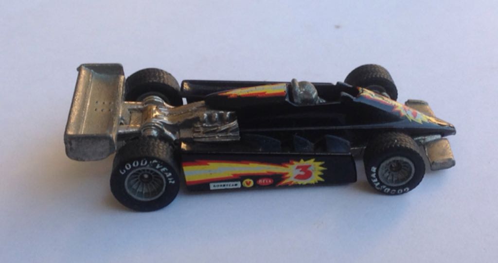 Black Lightning - Real Riders toy car collectible - Main Image 2