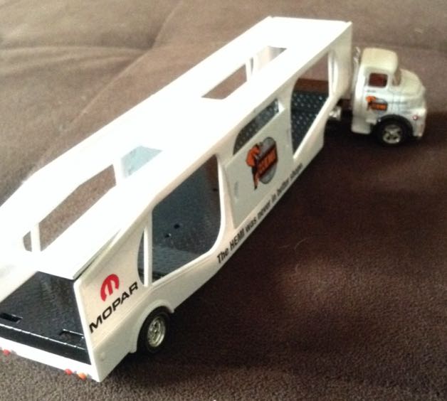 1957 Dodge Chrysler Hemi Madrina Cabina Y Madrina - Cast Line Inc toy car collectible - Main Image 2