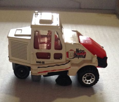 Street Cleaner - Matchbox toy car collectible - Main Image 2