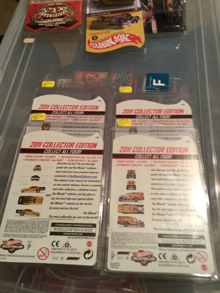 2011 Kmart Mail In Set - 2011 Collectors Edtion toy car collectible - Main Image 2