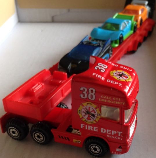 Madrina Con Tres Carros - China toy car collectible - Main Image 2