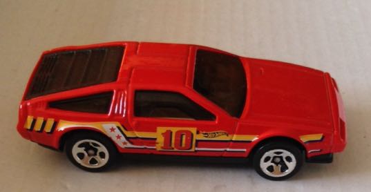 Dmc Delorean Rojo De Carreras 10 - Hot Wheels toy car collectible - Main Image 2