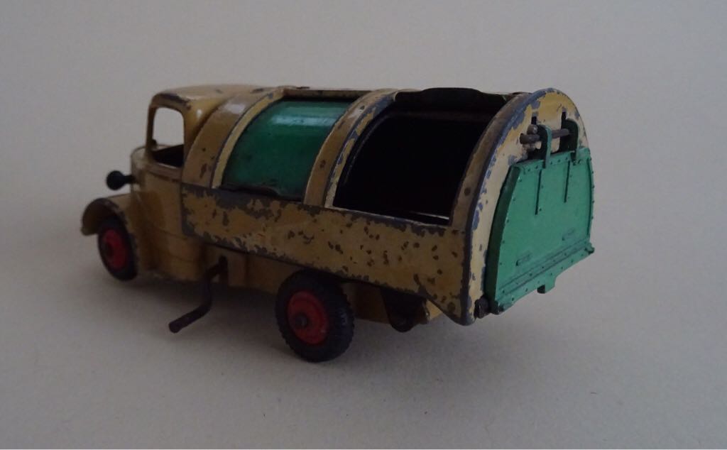 BEDFORD - LQ toy car collectible - Main Image 2