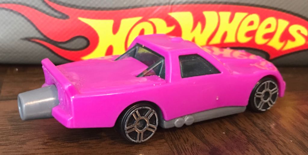 Circle Trucker - 2014 Happy Meal toy car collectible - Main Image 2