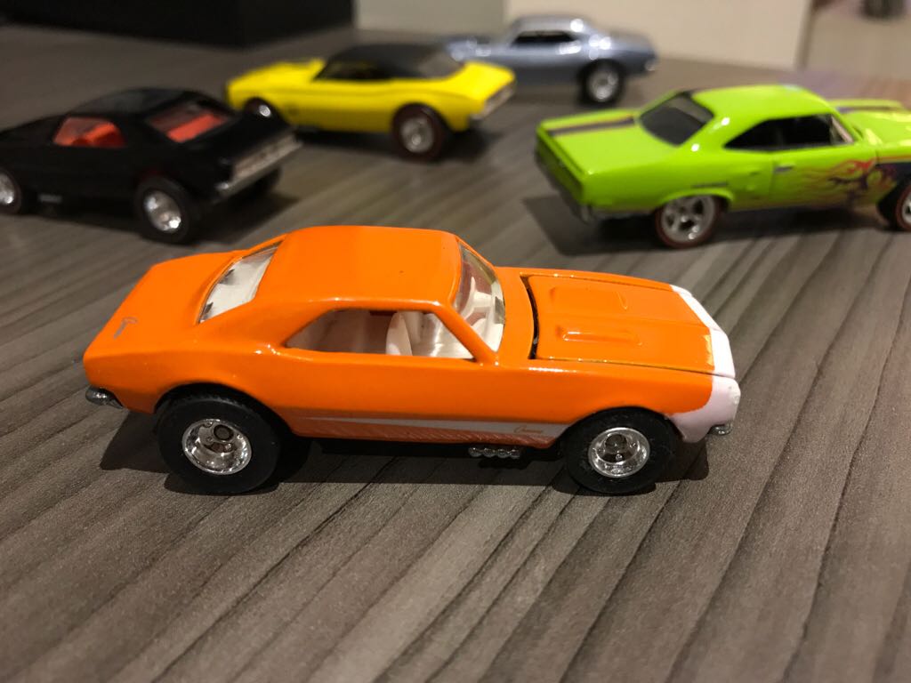 ’67 Camaro - Ultra Hots toy car collectible - Main Image 2