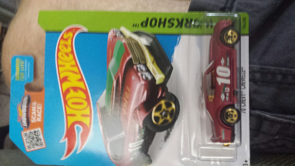 13 Hot Wheels Chevy Camero Special Edition