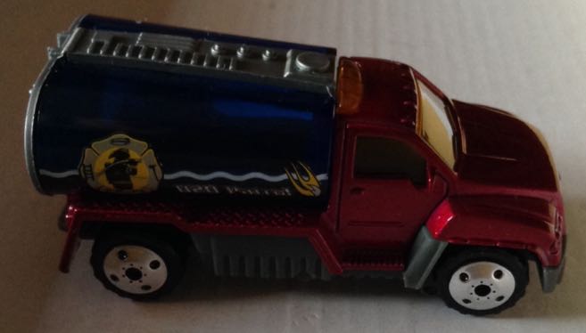 Tanker Truck Bomberos - Machtbox toy car collectible - Main Image 2