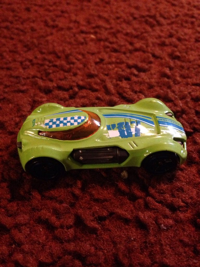 09 Hot Wheels