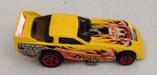 Dracster Amarillo - Hot Wheels toy car collectible - Main Image 2