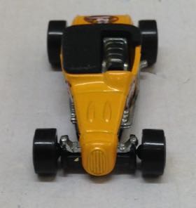 Track 1 Amarillo - Hot Wheels toy car collectible - Main Image 1