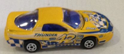 Pontiac Firebird Amarillo - Majorette toy car collectible - Main Image 2