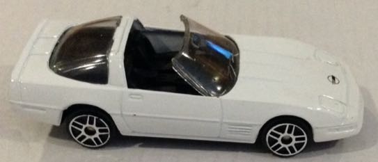 Corvette ZR1 Blanco - Maisto toy car collectible - Main Image 2