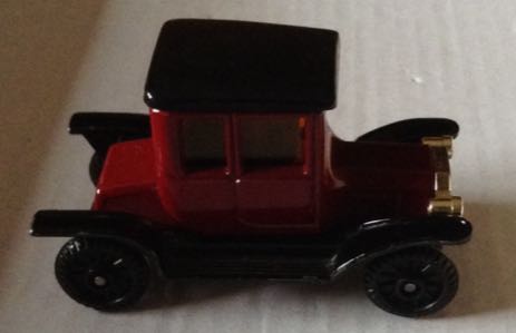 Ford Type T Guinda - Tomica toy car collectible - Main Image 2