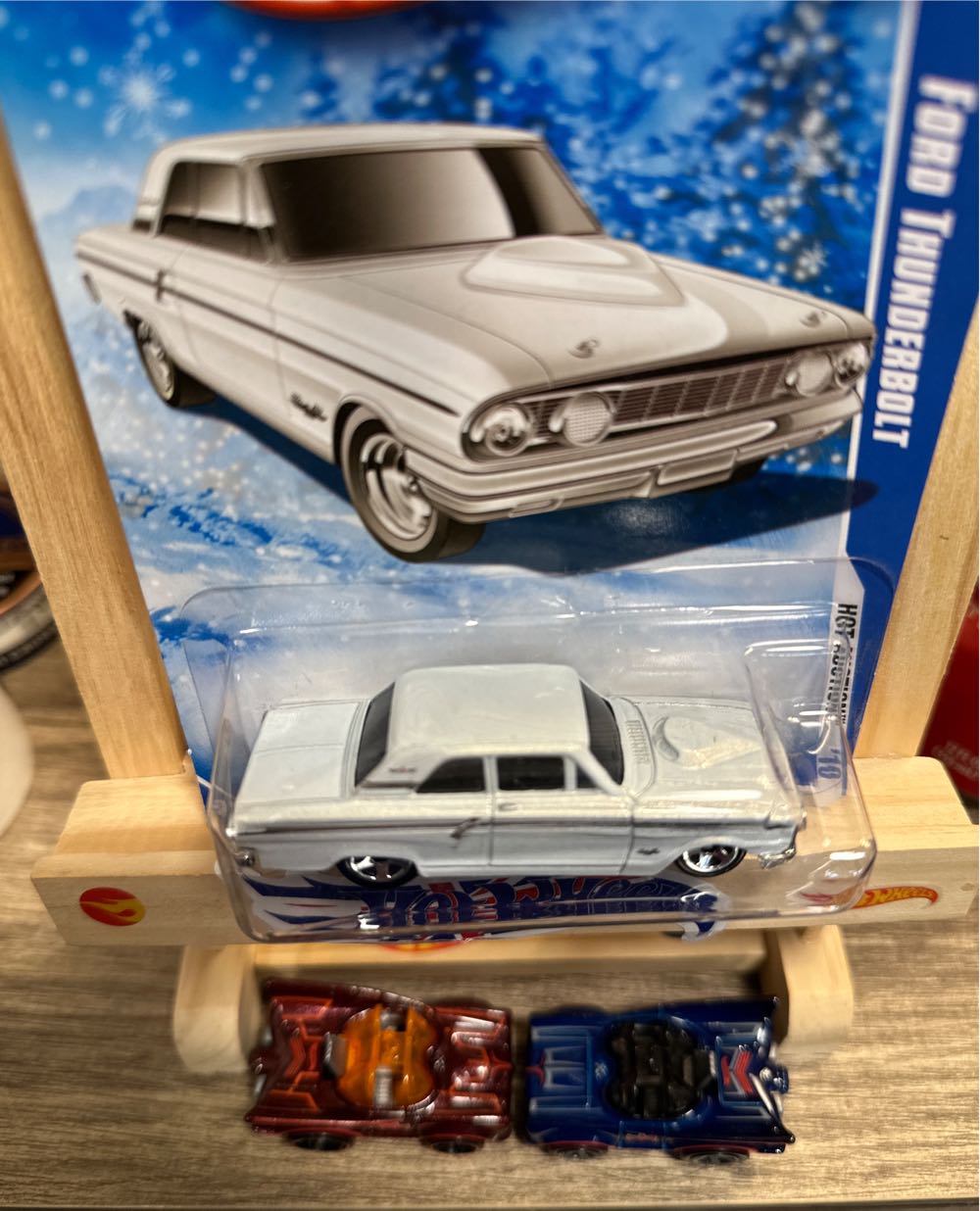 Ford Thunderbolt - 2010 HW Hot Auction toy car collectible - Main Image 4