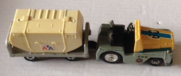 Container American Airlines - Tomica toy car collectible - Main Image 2