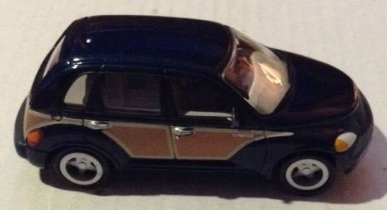 Chrysler PT Crusier Azul - Johnny Lightning toy car collectible - Main Image 2