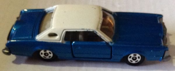 Ford Comtinental Mark IV Azul - Tomica toy car collectible - Main Image 2