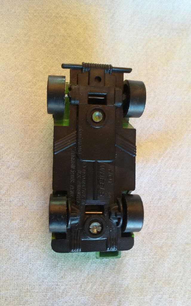 grasshopper - 1975 Flying Colors toy car collectible - Main Image 2