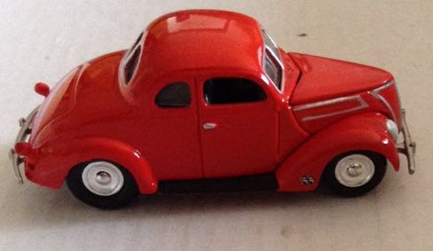 Ford Coupe 1940 Naranja - Johnny Lightning toy car collectible - Main Image 2