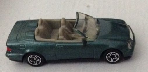 Matchbox 90s Series - Mercedes Benz CLK Convertible Verde - Matchbox Mattel toy car collectible - Main Image 2