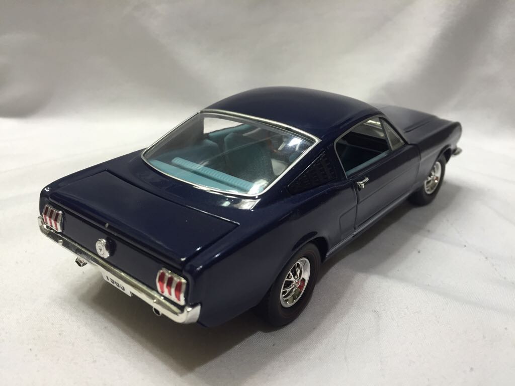 Ford  toy car collectible - Main Image 2