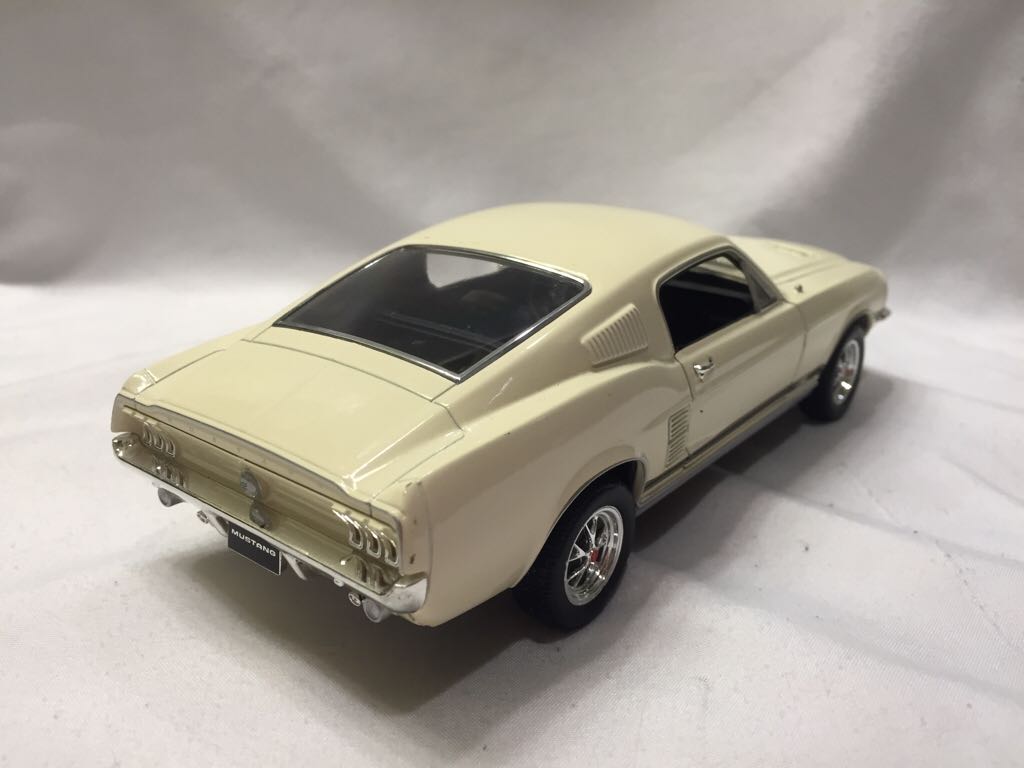 Ford  toy car collectible - Main Image 2