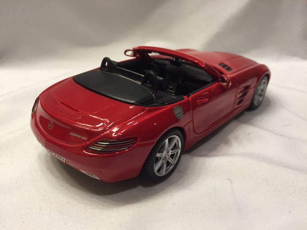 Mercedes-Benz  toy car collectible - Main Image 2