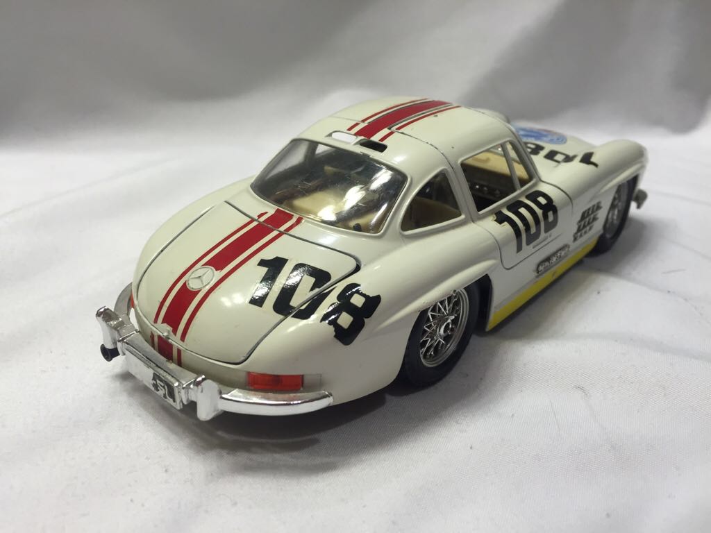 Mercedes-Benz  toy car collectible - Main Image 2