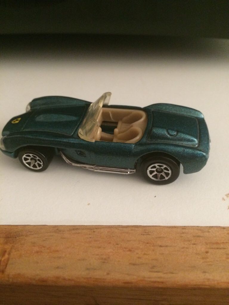 Ferrari 250 Testa Rossa Convertible, Gold - Hot Wheels 10-Car Gift Pack toy car collectible - Main Image 2