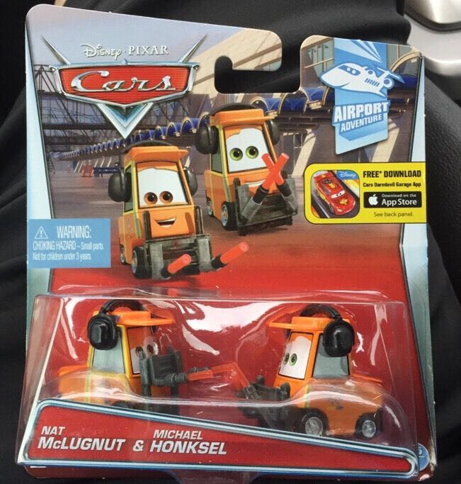 Nat McLugnut - (2015 - Cars 2015) AIRPORT ADVENTURE (6) toy car collectible - Main Image 1