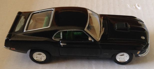 Ford Mustang 1970 Negro - Johnny Lightning toy car collectible - Main Image 2