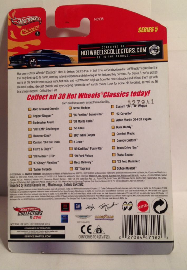 2009 Classics - Series 5 toy car collectible - Main Image 2