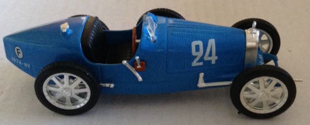 Bugatti Type 35B - 2300 cc toy car collectible - Main Image 2