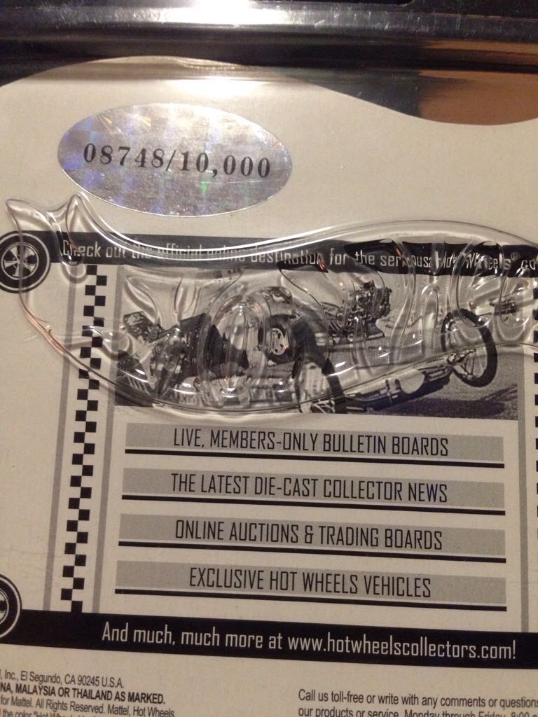 Volkswagen Drag Bus - Flying Customs toy car collectible - Main Image 2