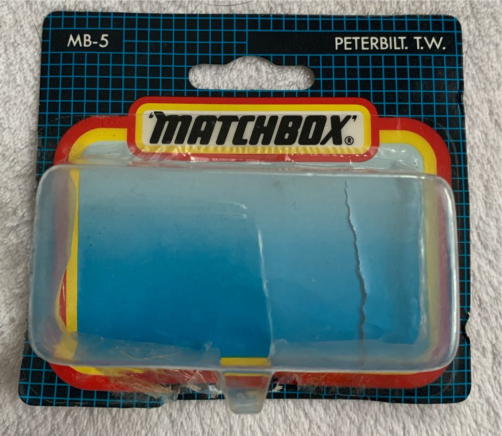 Peterbilt Tanker - Matchbox 75 SF toy car collectible - Main Image 4